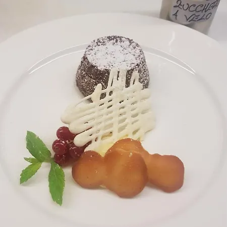 Inselklause 호텔